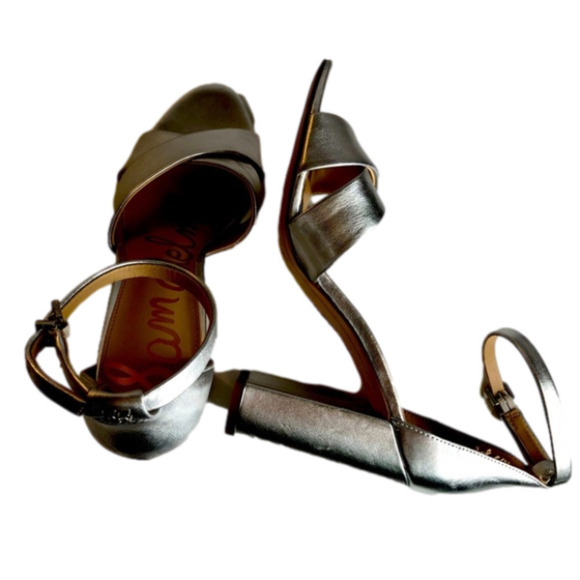 NWOT Sam Edelman Yancy Sandal - Picture 2 of 4